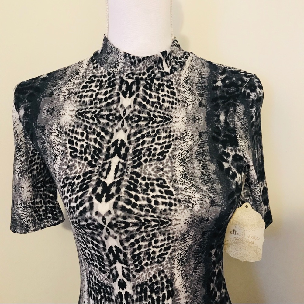 Altar’d State Oliver Dress Snakeskin Print. Small